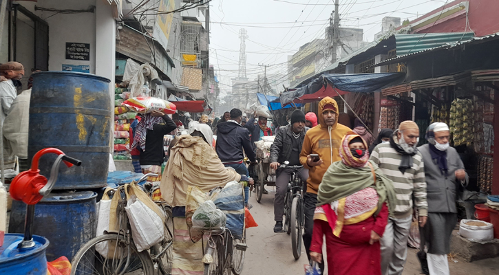 কুয়াশা ও শৈতপ্রবাহে বিপর্যস্ত সিরাজগঞ্জ